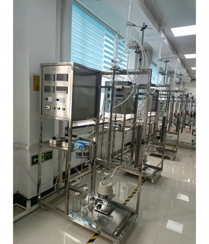 �������s������������