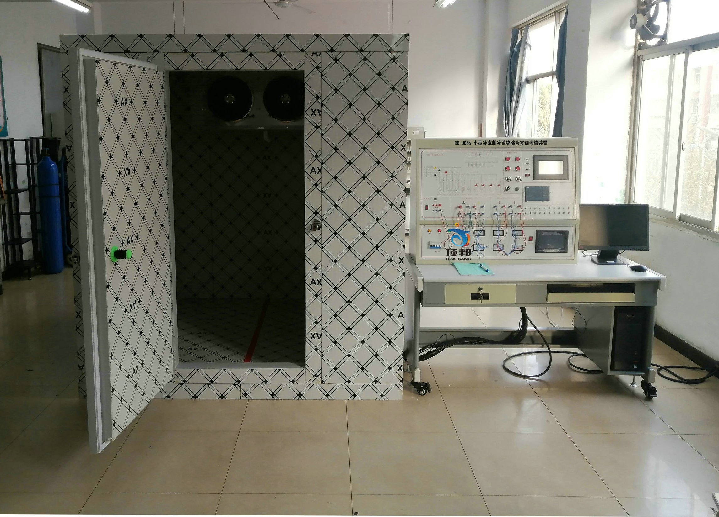 С���������ϵ�y(t��ng)�C�ό�(sh��)Ӗ(x��n)�����b��