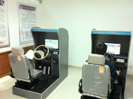 ��܇�{�ģ�M��