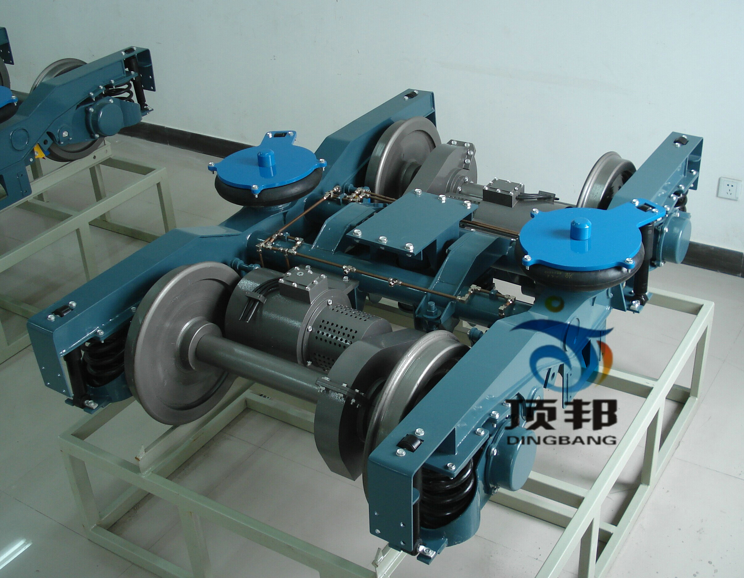 ���F܇�v��(d��ng)܇�D(zhu��n)���ģ��