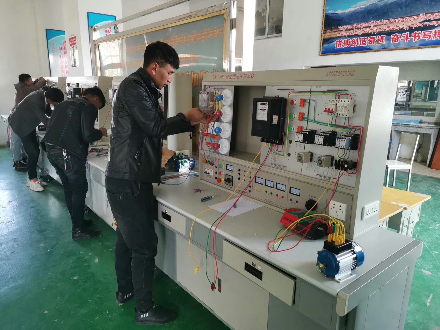 ��ȫ��늌�Ӗ(x��n)�b��