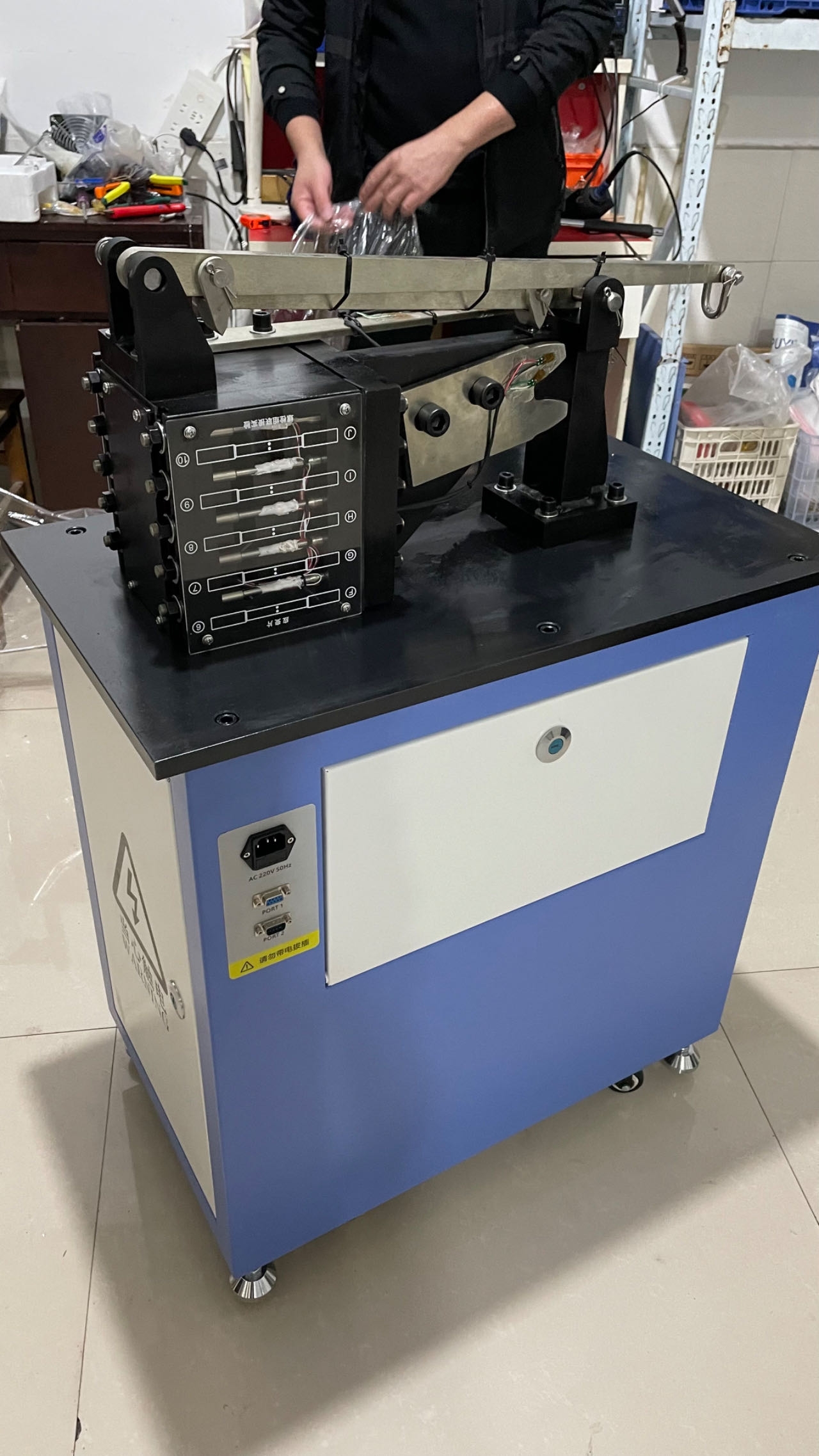 ��˨�M(li��n)�ӾC�ό���_