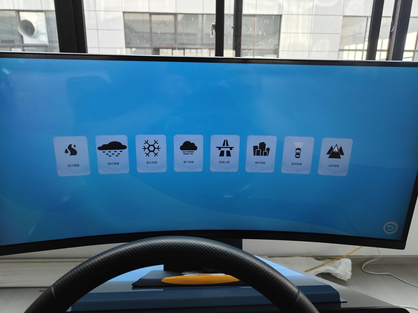 ���ӗl���{����ģ�M