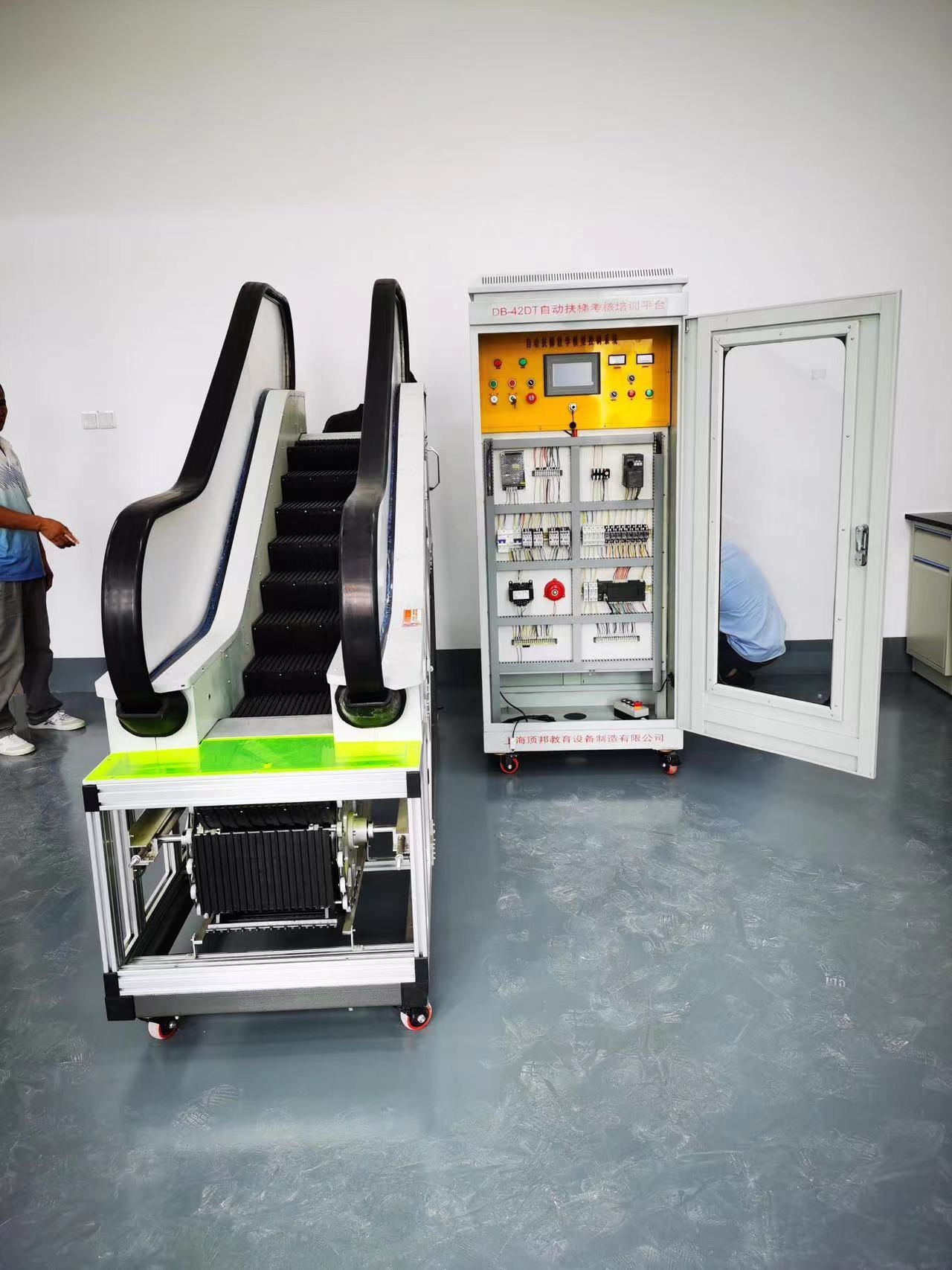 �Ԅӷ��ݿ�����Ӗƽ�_