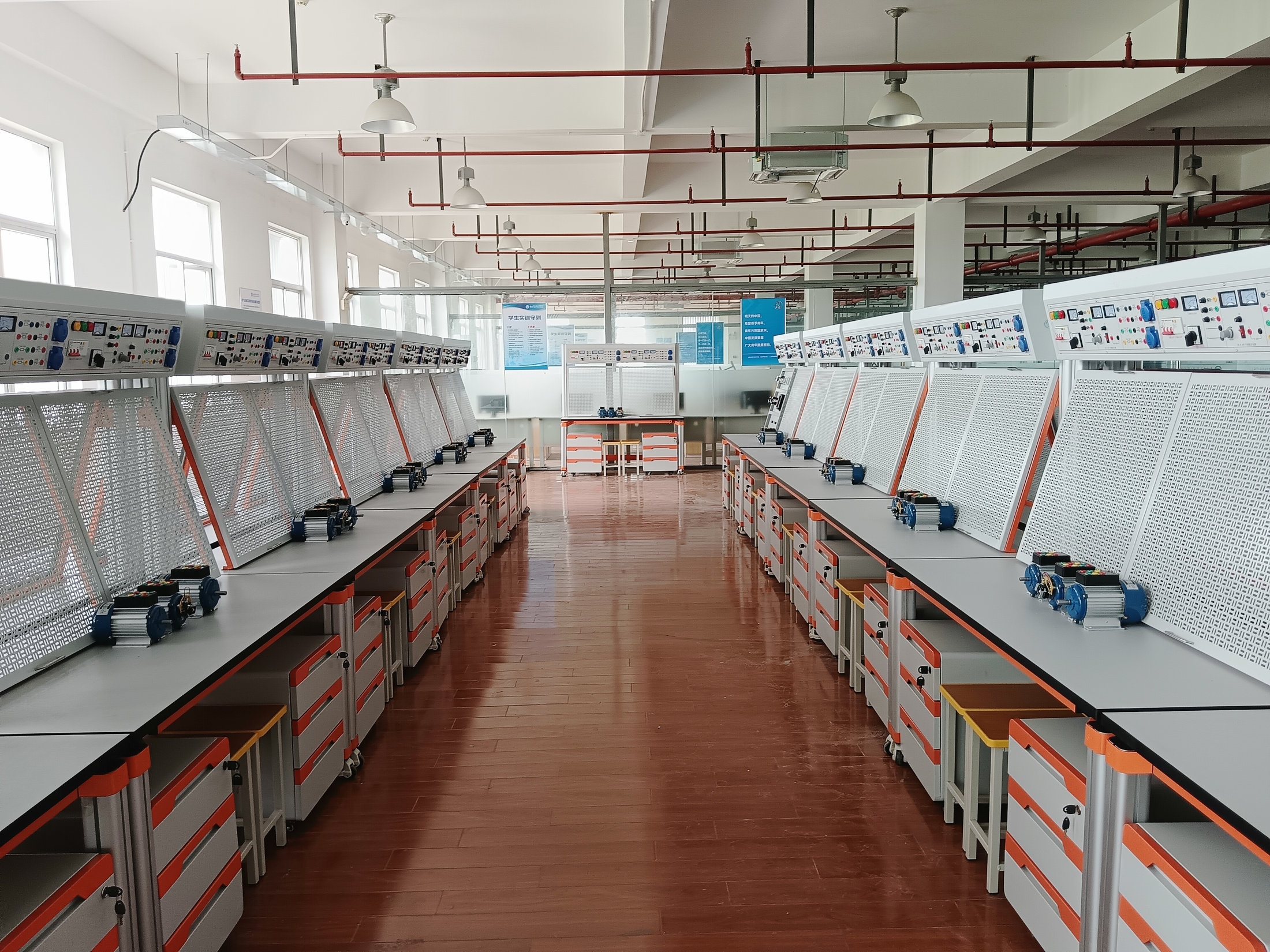 電氣控制實(shí)訓(xùn)平臺(tái)