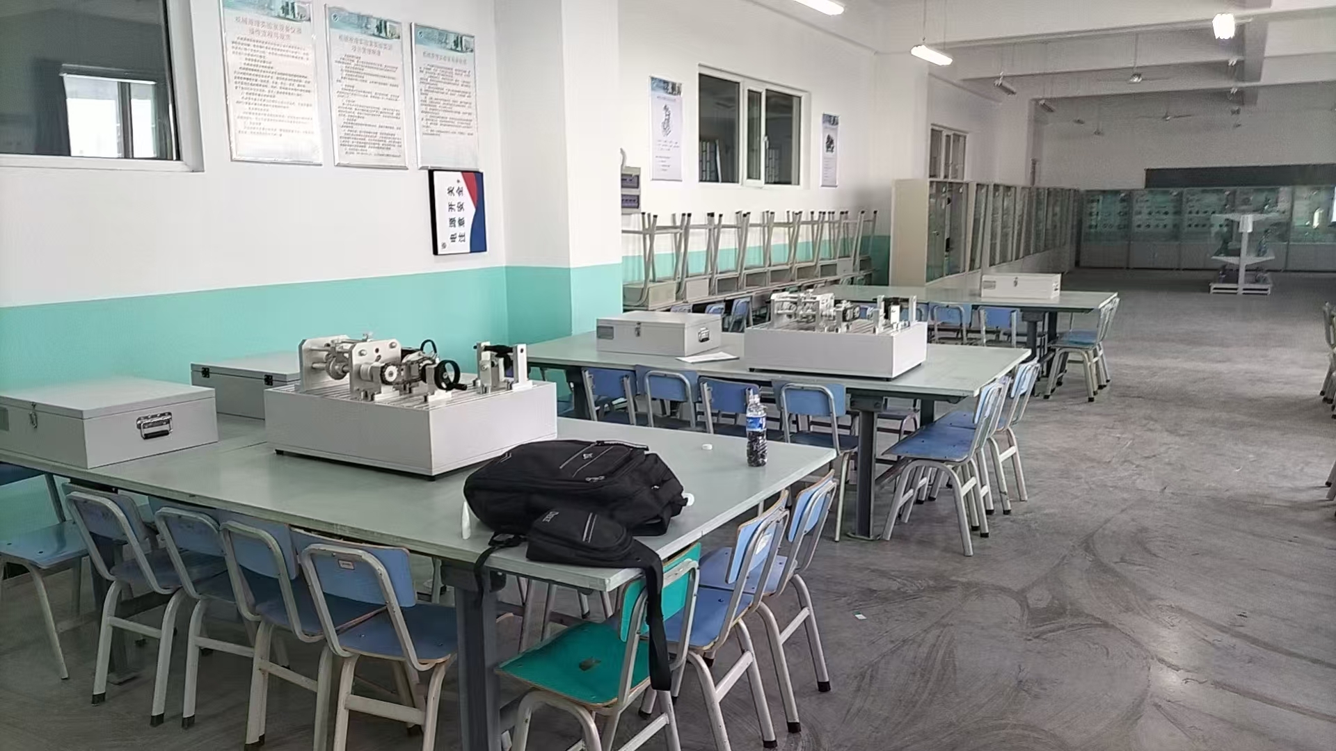 創(chuàng)意式軸系結(jié)構(gòu)設(shè)計實驗箱