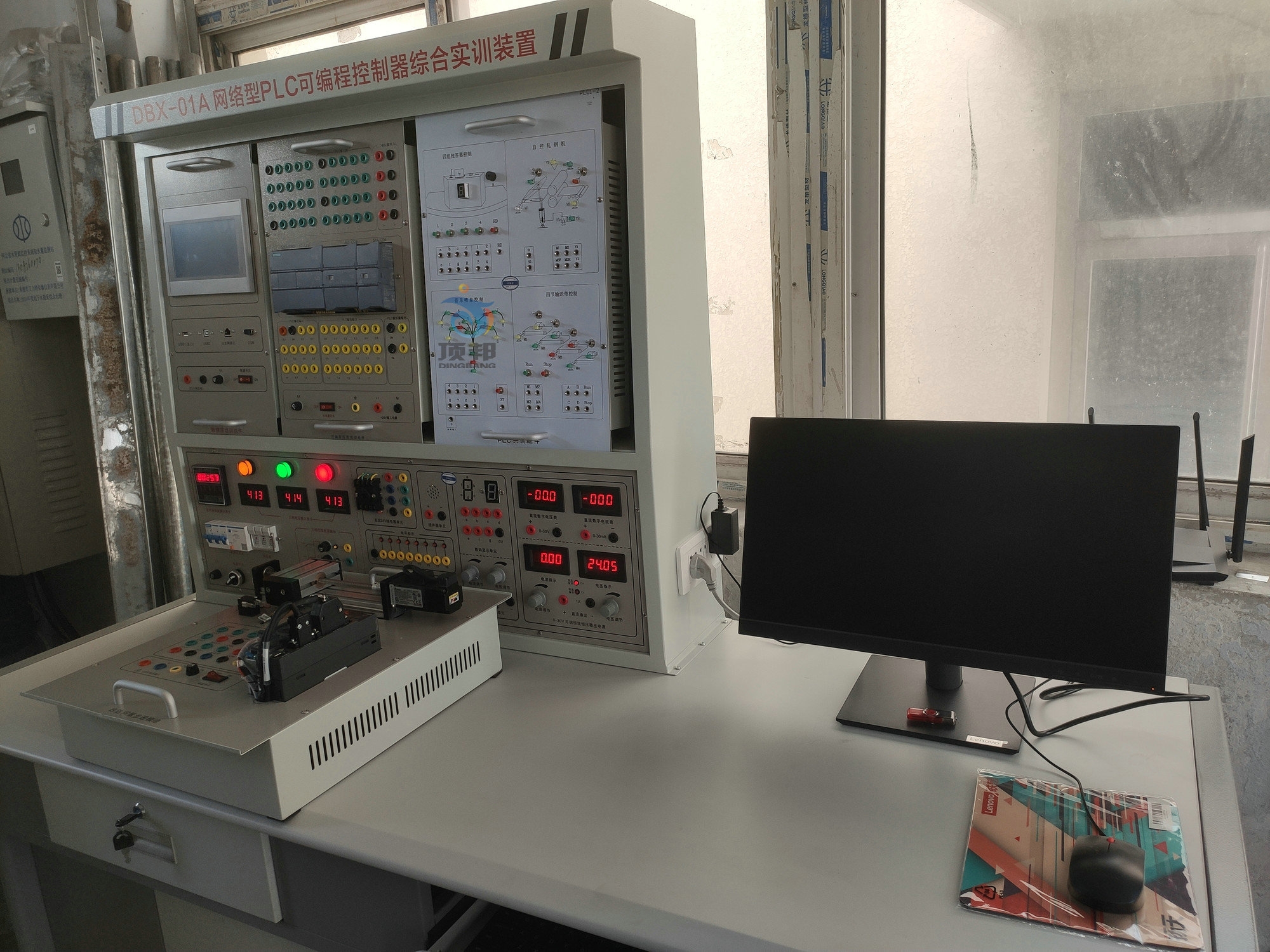 �W(w��ng)�j(lu��)��PLC�ɾ��̿������C�ό�Ӗ(x��n)�b��