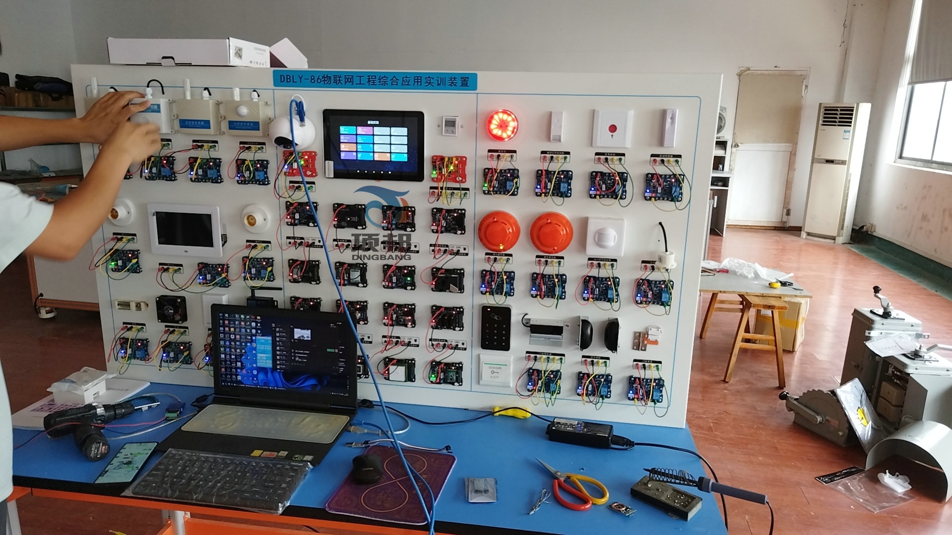 ��(li��n)�W(w��ng)���̾C�ϑ�(y��ng)�Ì�Ӗ(x��n)�b��