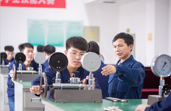 �Ṥ�x��У�(y��n)��(sh��)Ӗ(x��n)��