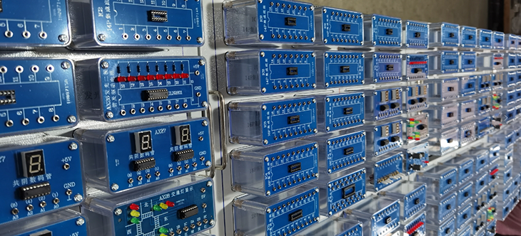 ͸��늹����Ԫ��ģ�Kʾ���D